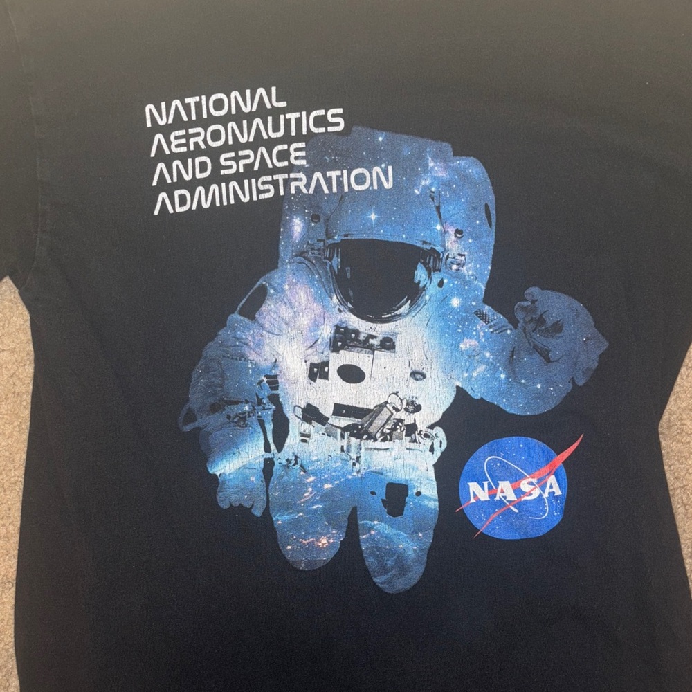 Long sleeve NASA tshirt